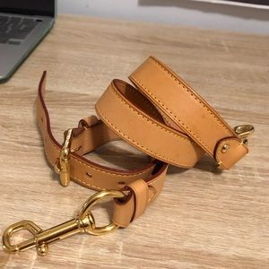 Louis Vuitton shoulder strap vvn